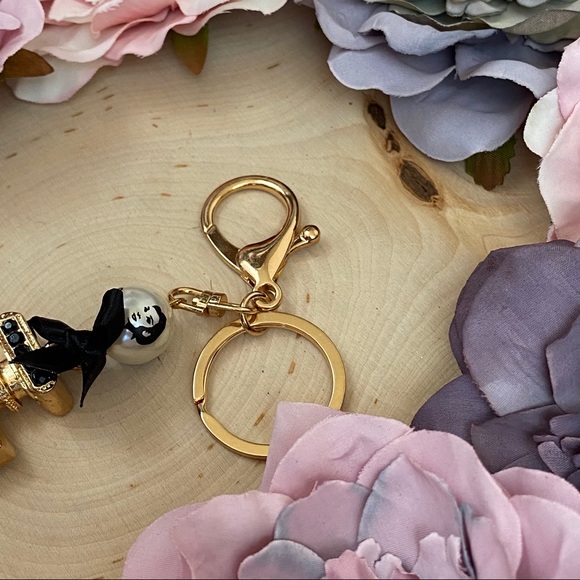 Chic Crystal Perfume Bottle Keychain Charm - Picture 14 of 16